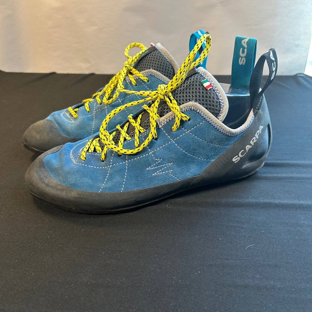 scarpa helix rock climbing shoes 9.5 mens 10.5 womens vibram lace-up hyper blue